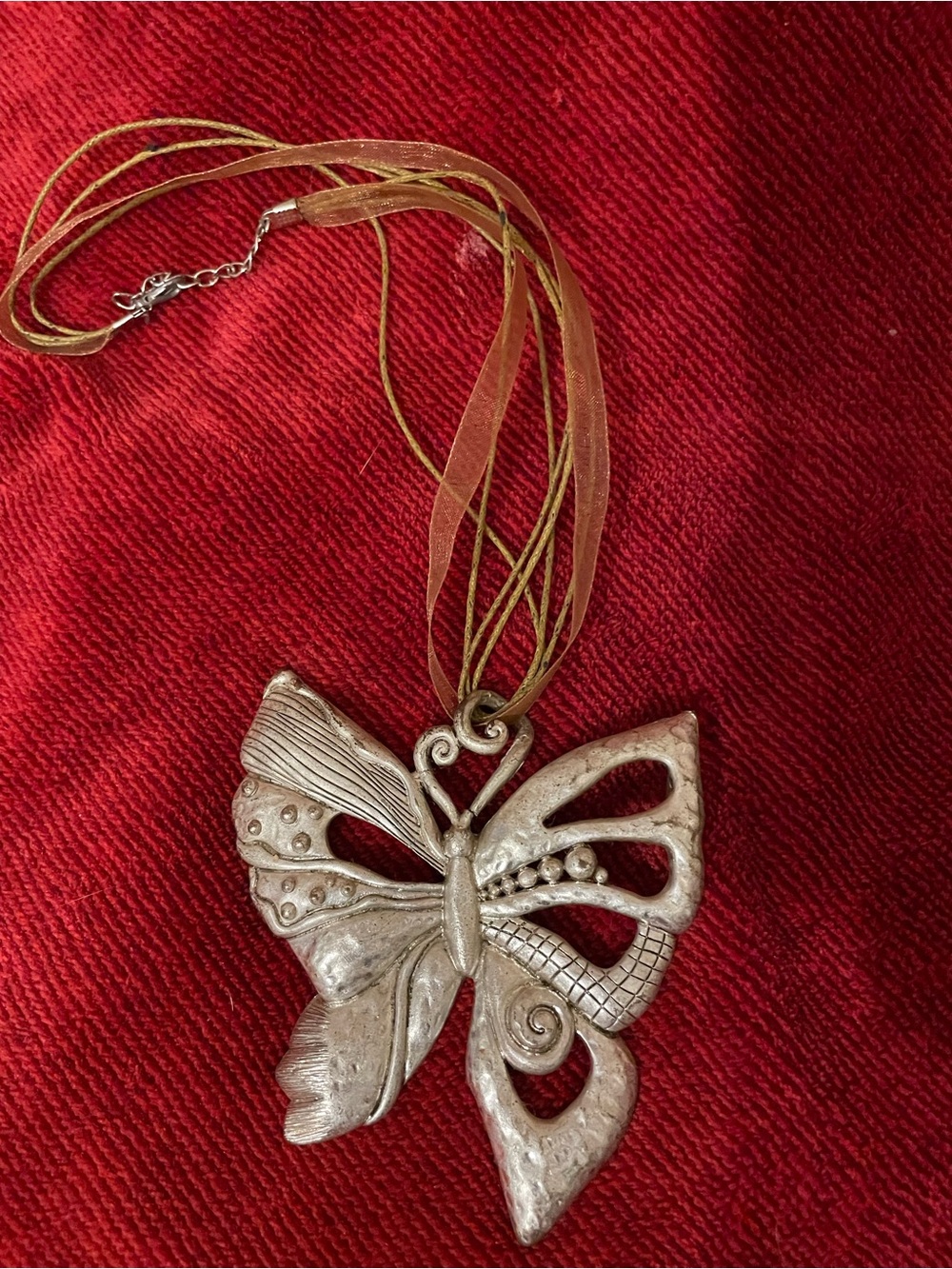 Elegant Silver Butterfly Pendant Necklace - Women Jewelry